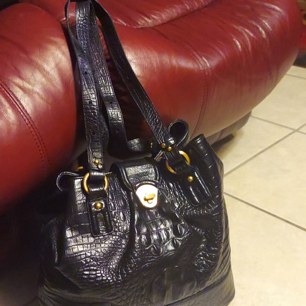 Brahmin  Blk12x13 straps 13inchs long